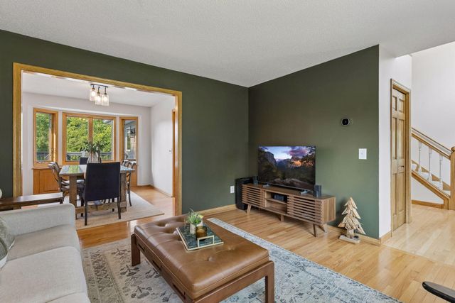 15740 84th Place N, Maple Grove, MN 55311