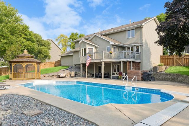 15740 84th Place N, Maple Grove, MN 55311