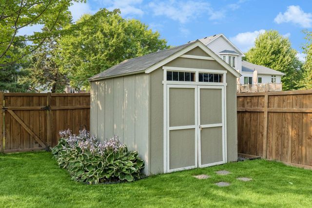 15740 84th Place N, Maple Grove, MN 55311