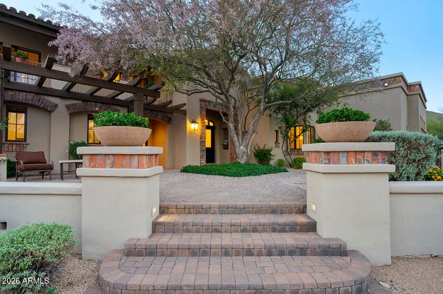 9820 E THOMPSON PEAK Parkway 824, Scottsdale, AZ 85255