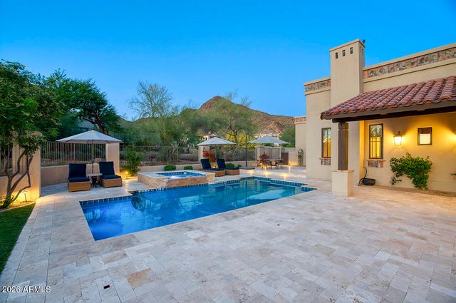 9820 E THOMPSON PEAK Parkway 824, Scottsdale, AZ 85255