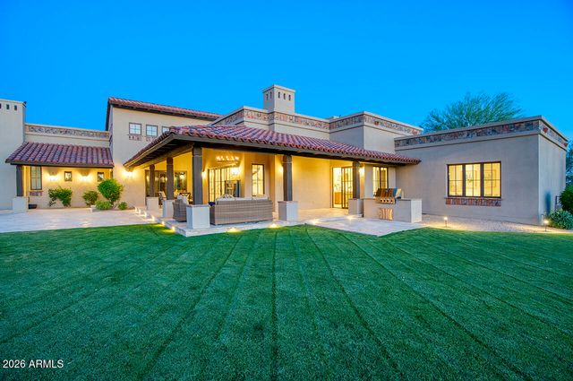 9820 E THOMPSON PEAK Parkway 824, Scottsdale, AZ 85255
