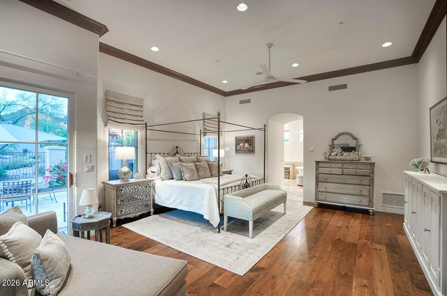 9820 E THOMPSON PEAK Parkway 824, Scottsdale, AZ 85255