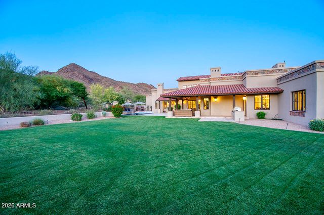 9820 E THOMPSON PEAK Parkway 824, Scottsdale, AZ 85255
