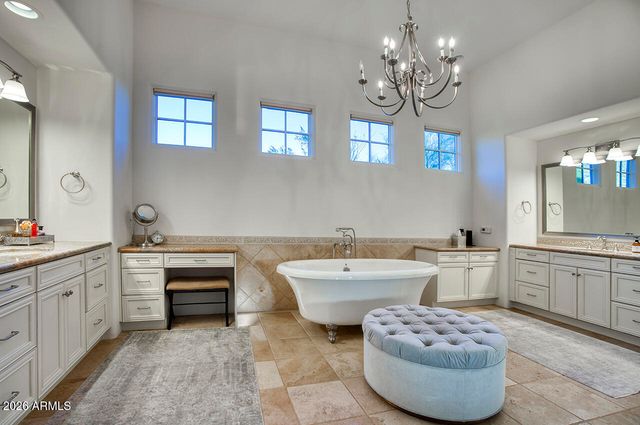 9820 E THOMPSON PEAK Parkway 824, Scottsdale, AZ 85255