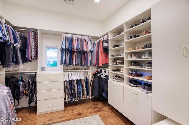 9820 E THOMPSON PEAK Parkway 824, Scottsdale, AZ 85255