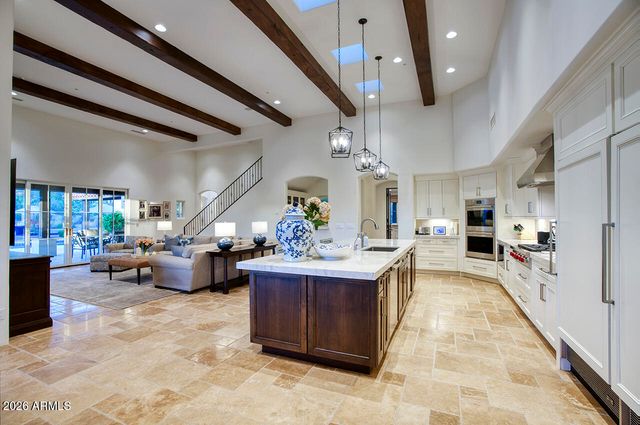9820 E THOMPSON PEAK Parkway 824, Scottsdale, AZ 85255