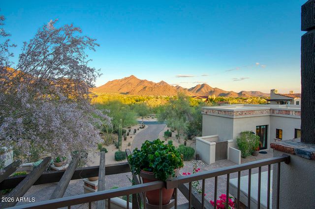 9820 E THOMPSON PEAK Parkway 824, Scottsdale, AZ 85255