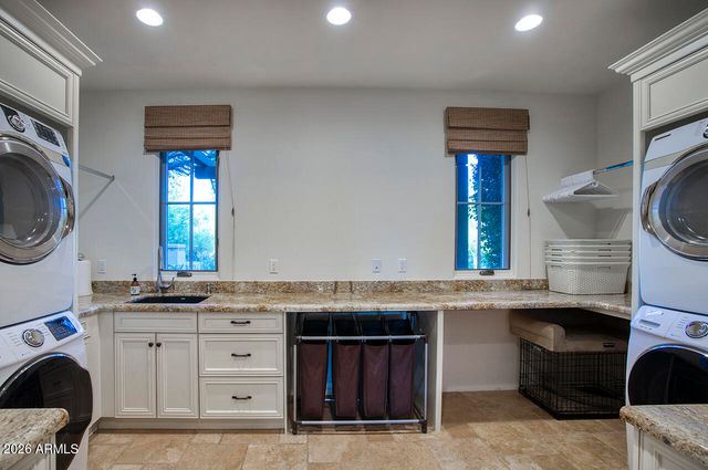 9820 E THOMPSON PEAK Parkway 824, Scottsdale, AZ 85255