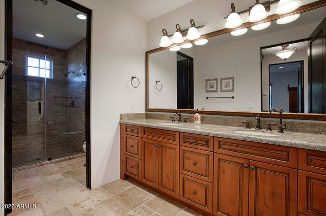 9820 E THOMPSON PEAK Parkway 824, Scottsdale, AZ 85255