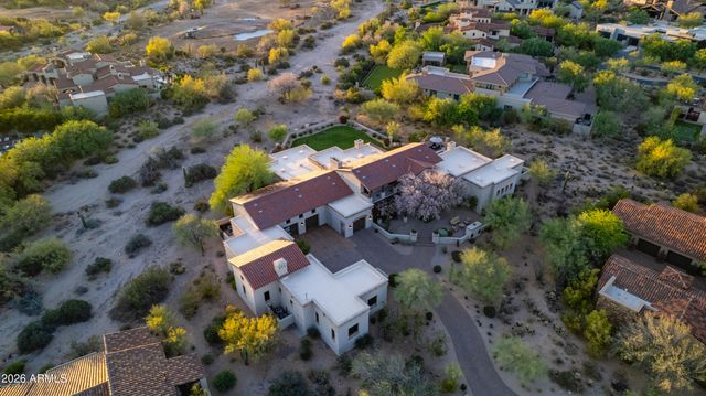 9820 E THOMPSON PEAK Parkway 824, Scottsdale, AZ 85255