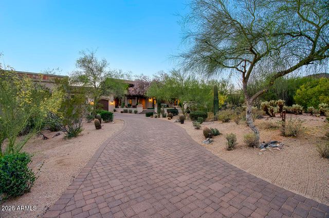 9820 E THOMPSON PEAK Parkway 824, Scottsdale, AZ 85255