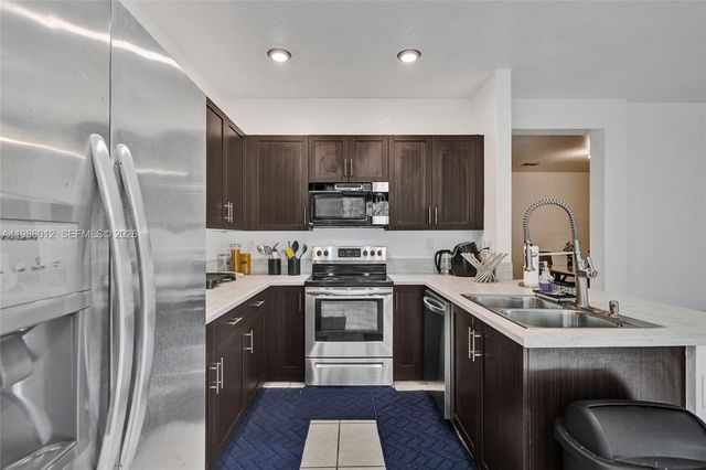 408 NE 212th Ter, Miami, FL 33179