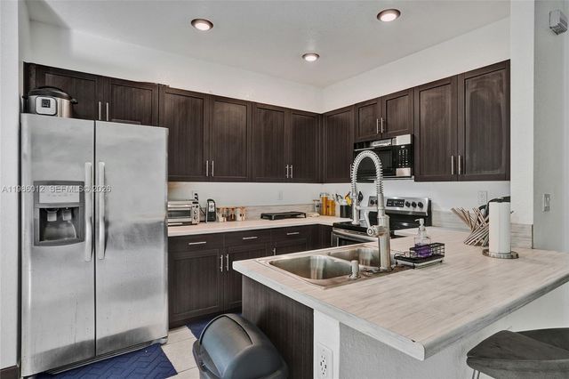 408 NE 212th Ter, Miami, FL 33179