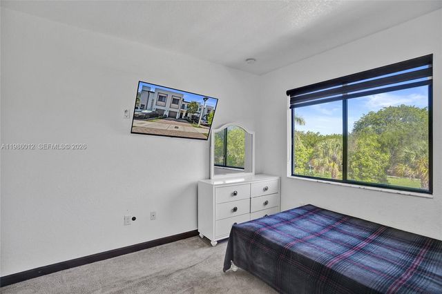 408 NE 212th Ter, Miami, FL 33179