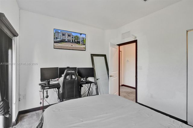 408 NE 212th Ter, Miami, FL 33179