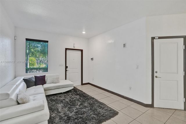 408 NE 212th Ter, Miami, FL 33179