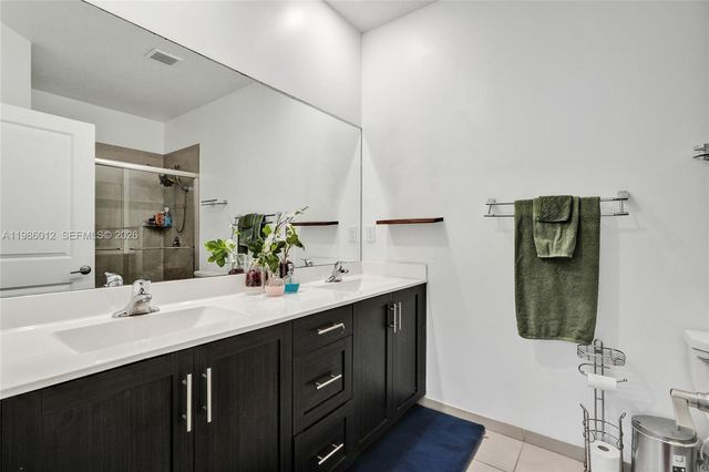 408 NE 212th Ter, Miami, FL 33179