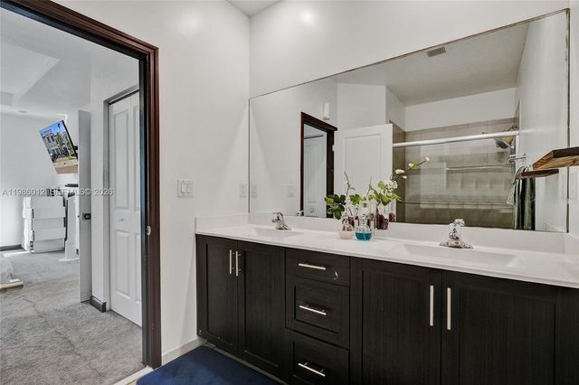 408 NE 212th Ter, Miami, FL 33179