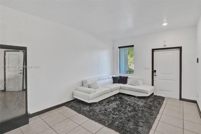 408 NE 212th Ter, Miami, FL 33179