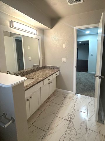 1724 Midcrest Drive, Plano, TX 75075