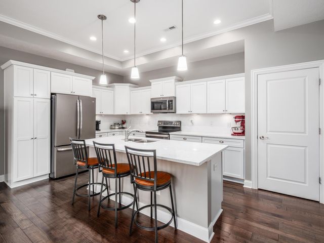 8015 Summitpoint Place, Lewis Center, OH 43035