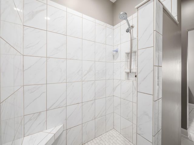 8015 Summitpoint Place, Lewis Center, OH 43035