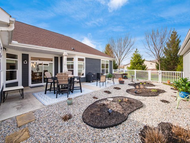 8015 Summitpoint Place, Lewis Center, OH 43035