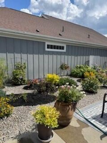 8015 Summitpoint Place, Lewis Center, OH 43035