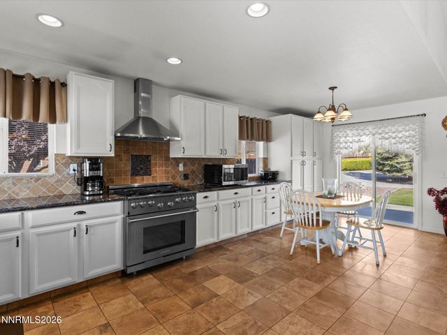 2947 Hot Springs Drive, Minden, NV 89423