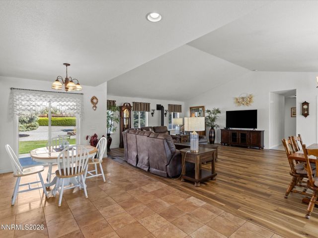 2947 Hot Springs Drive, Minden, NV 89423