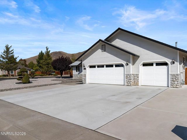 2947 Hot Springs Drive, Minden, NV 89423