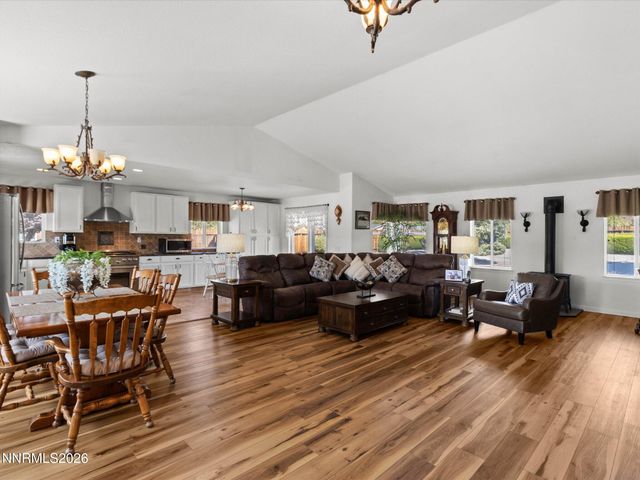 2947 Hot Springs Drive, Minden, NV 89423