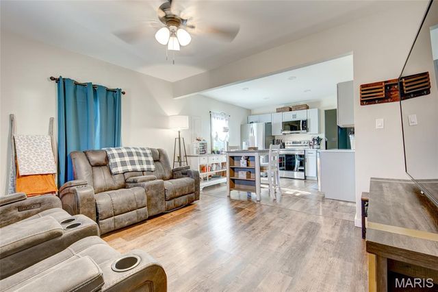 620 Pence Avenue, Cottage Hills, IL 62018