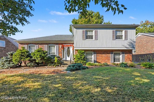 1202 Holsworth Ln, Louisville, KY 40222