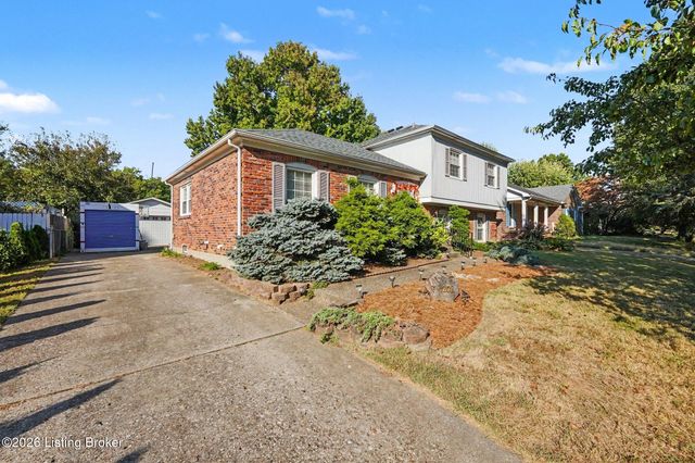 1202 Holsworth Ln, Louisville, KY 40222