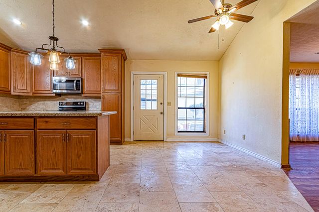 103 Whippoorwill Drive, Livingston, TX 77351