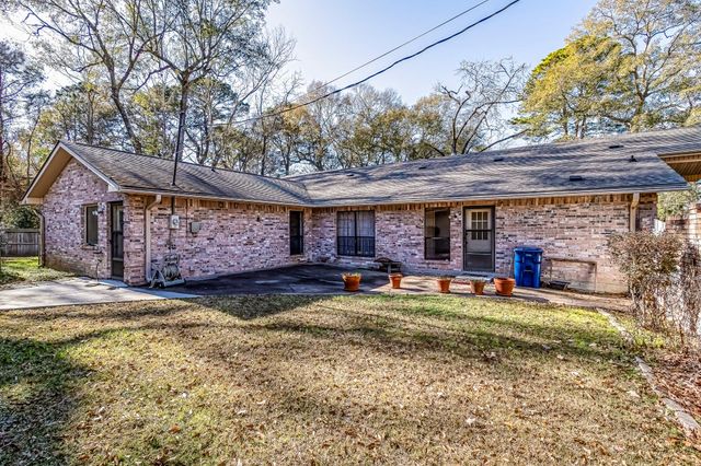 103 Whippoorwill Drive, Livingston, TX 77351