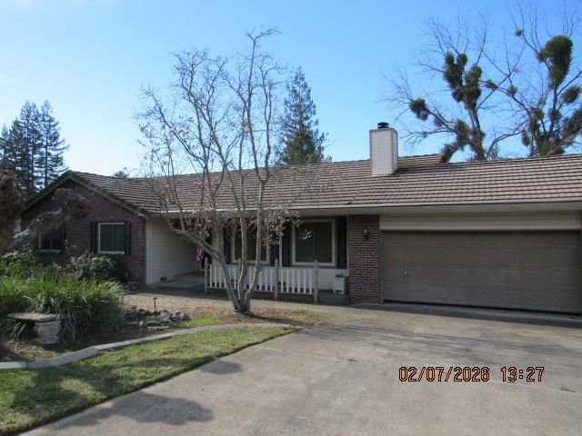 2352 Toyon Ct, Valley Springs, CA 95252