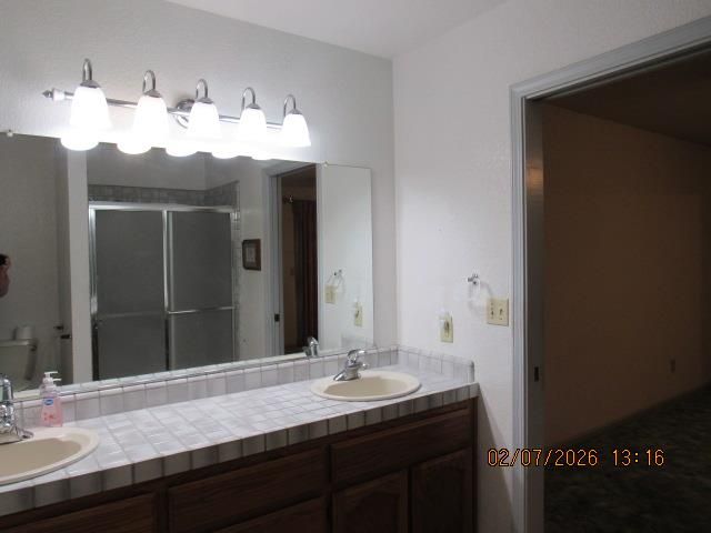 2352 Toyon Ct, Valley Springs, CA 95252