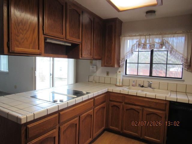 2352 Toyon Ct, Valley Springs, CA 95252