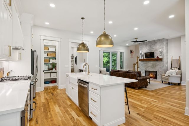 1556 Heller Rdg, Spring Hill, TN 37174