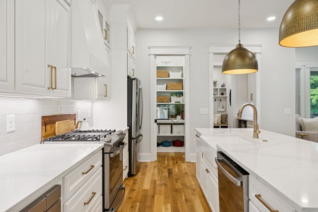 1556 Heller Rdg, Spring Hill, TN 37174