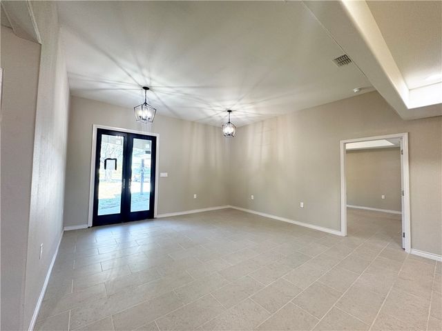 5649 Hampshire, Corpus Christi, TX 78408