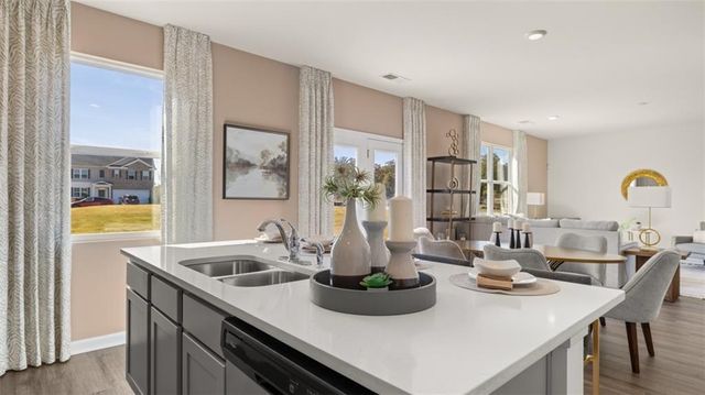 142 Aster Avenue, Locust Grove, GA 30248