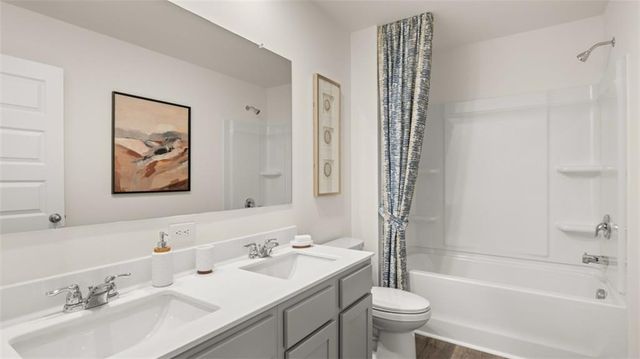 142 Aster Avenue, Locust Grove, GA 30248