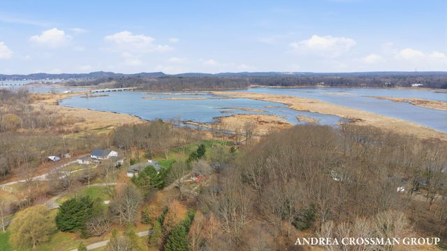 6465 Sandhill Lane, Saugatuck Twp, MI 49408