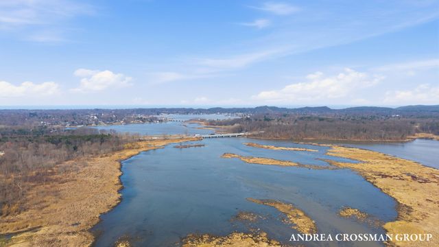 6465 Sandhill Lane, Saugatuck Twp, MI 49408