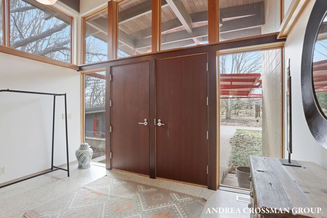 6465 Sandhill Lane, Saugatuck Twp, MI 49408