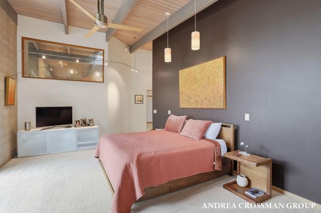 6465 Sandhill Lane, Saugatuck Twp, MI 49408